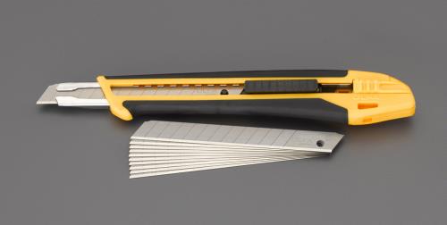 145mm カッターナイフ(ソフトグリップ/替刃10枚付セット)