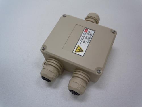 11極(300V/15A) 端子台付中継ボックス(ベージュ)
